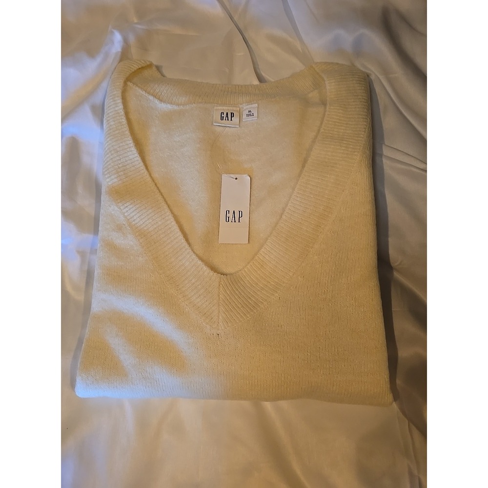 GAP Lightweight Women's V-Neck Long Sleeve Sweater‎ Cream Size XL